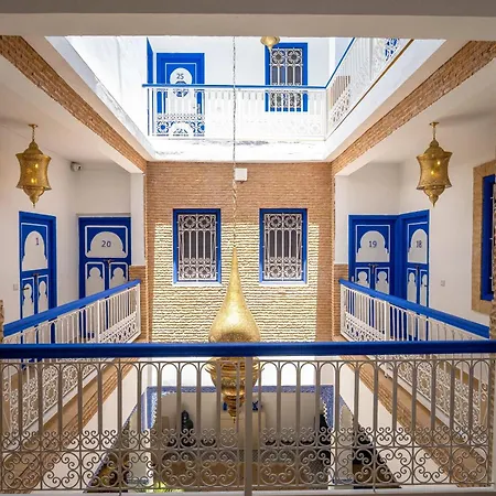 Riad Blue Eyes-2