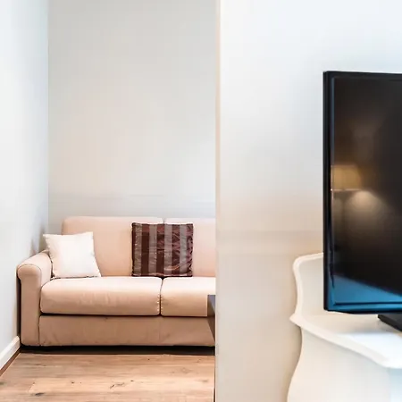 Townhouse 33 Boutique Hotel-3