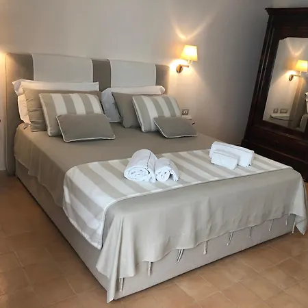 Giardini Calce - Luxury Rooms-3