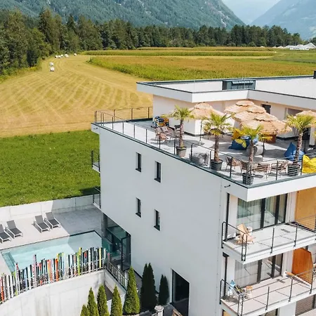 Hotel Wochtla Buam Aktivhotel Am Kronplatz Mit Sauna-2