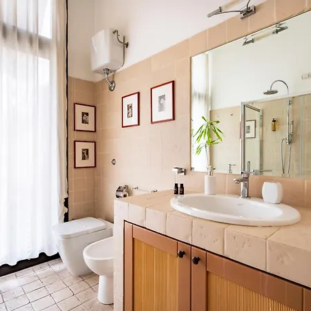 Snob Luxury Suite-2