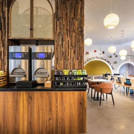 Ibis Styles Paris Meteor Avenue D'Italie-3