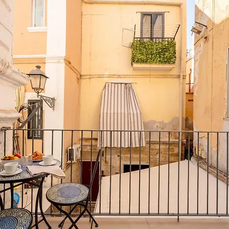 Vecchia Bari Apartments-2
