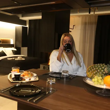 Il Moro Luxury Rooms-3