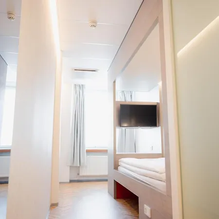 Omena Hotel Helsinki Loennrotinkatu-2
