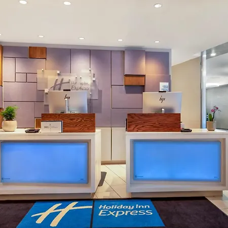 Holiday Inn Express Denver Downtown By Ihg-3