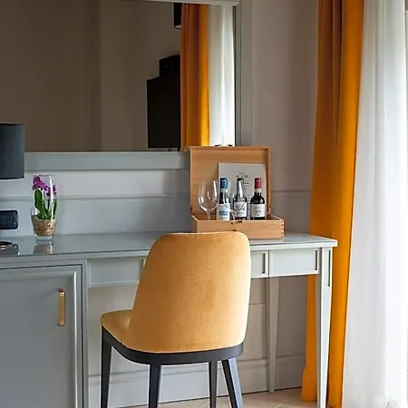 Relais Villa Grazianella | Una Esperienze-2