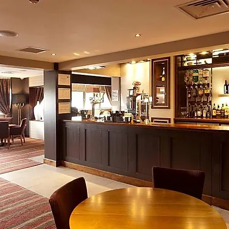 Premier Inn London Hanger Lane-2