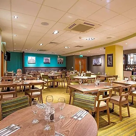 Premier Inn London City-3