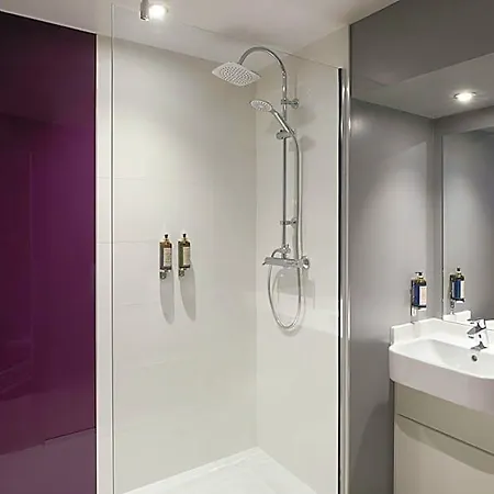 Premier Inn London City-2