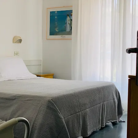 Hotel Solitude-3
