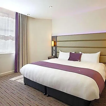 Premier Inn London Victoria-2