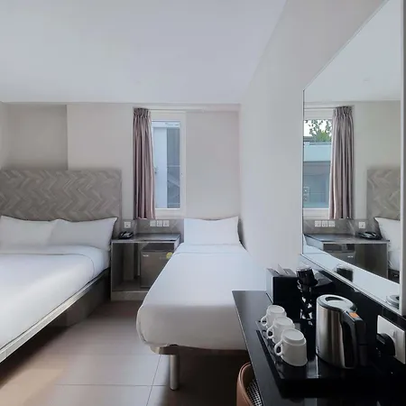 Ibis Budget Singapore Dahlia-2