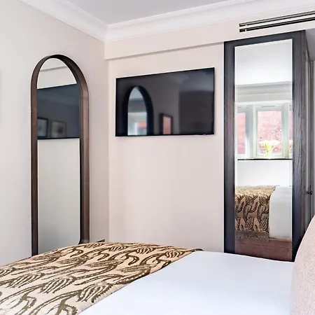 11 Cadogan Gardens And The Apartments-3