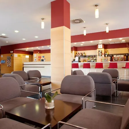 Holiday Inn Express Málaga Airport, an IHG Hotel-3