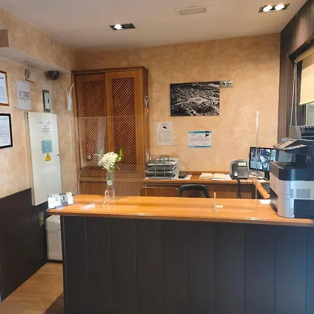 Hostal Avenida Barajas-2