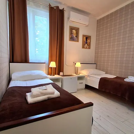 Cracow Central Aparthotel-3