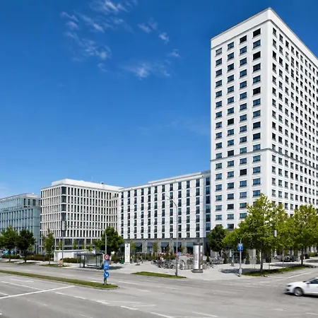 Hotel Muenchen-Olympiapark-3