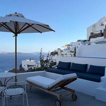 Chelidonia Luxury Suites-3