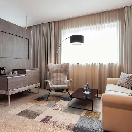 Novotel Duesseldorf Airport-3