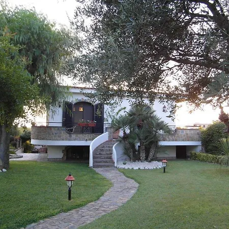 B&B Villa Lura Pompei-2