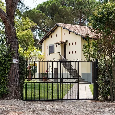 Villa Degli Oleandri Bnb-2