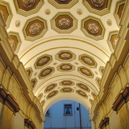 Parthenope Suite Rooms Vomero Vanvitelli a 2 min quartieri spagno via Toledo-2