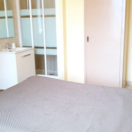 Hostal Capitol Ramblas-3