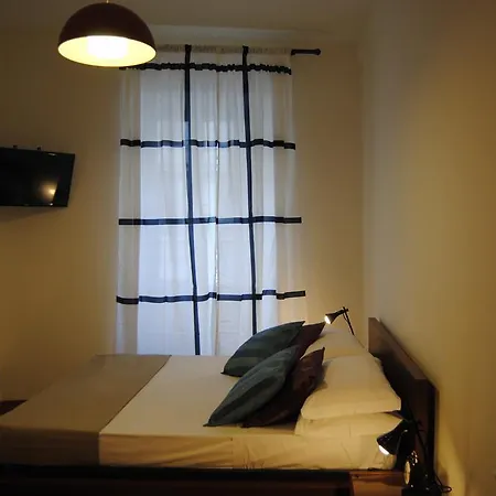 Papia Guest House-3