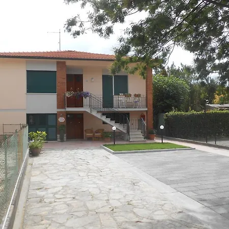 Gino'S House-2