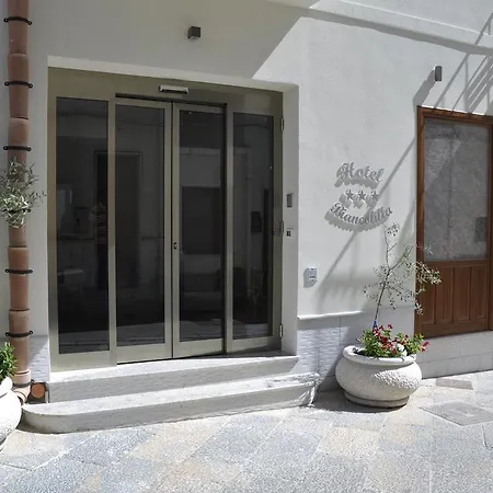 Hotel Biancolilla-3