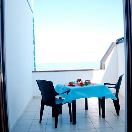 In Riva al Mare B&B-2