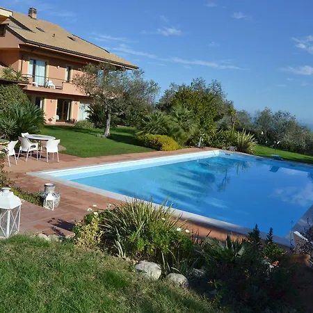 Villa Zagara Luxury Bed And Breakfast-3