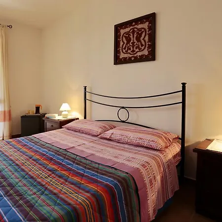 Bed And Breakfast Le Camelie-3