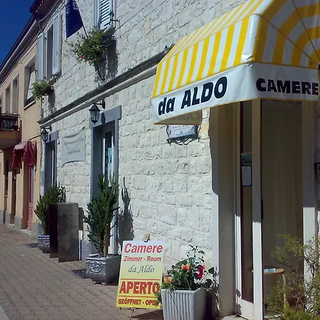 Camere Da Aldo in centro Sirolo-2
