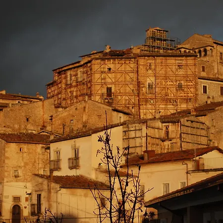 La Bifora e Le Lune Vico sotto gli archi 5-3