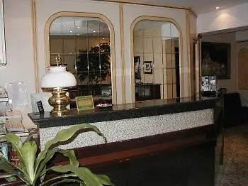 Hotel Vienna-3