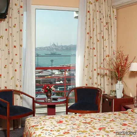 Harem Hotel-3