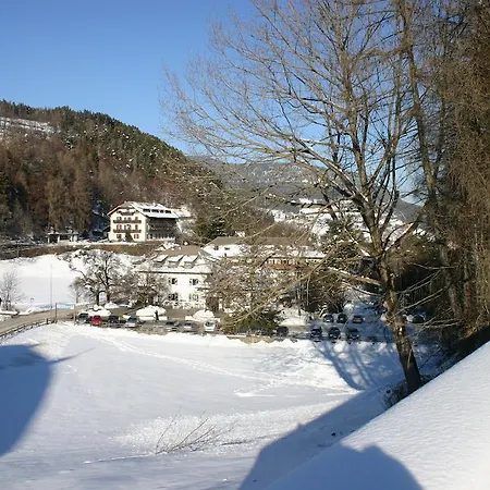 Apartments Waldquell-3