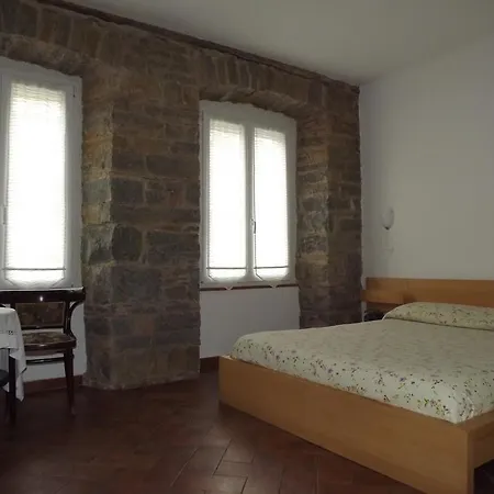B&B Gens Julia-3