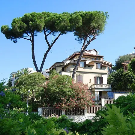 Hotel Residence Villa Tassoni-3
