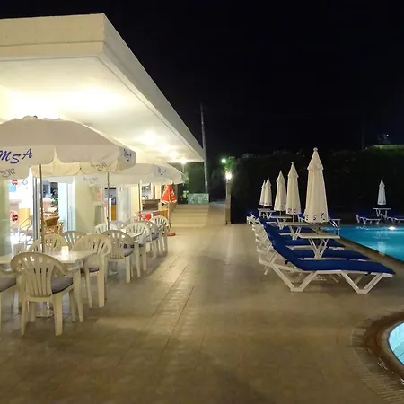 Michalis Studios & Apartments-2