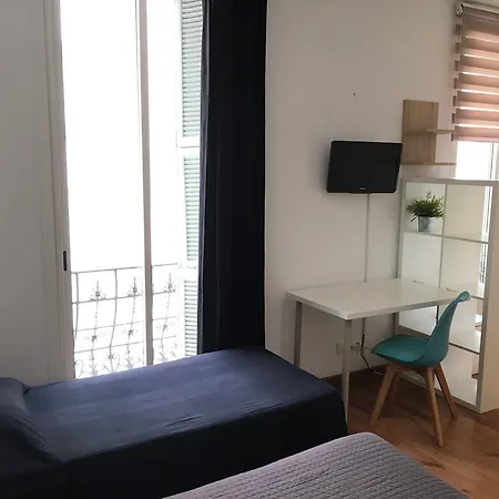 Hotel Du Petit Louvre-2