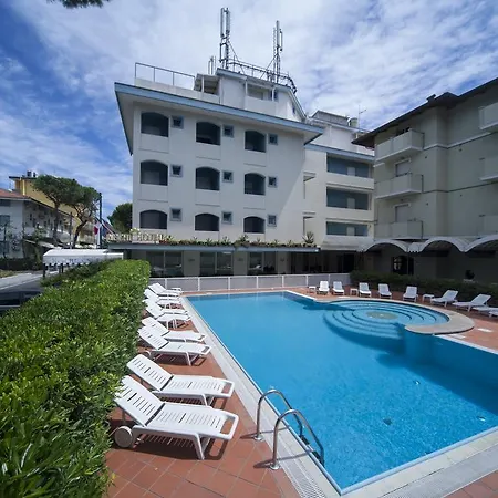 Hotel Ricchi-3