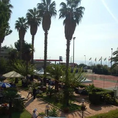Belvedere Hotel Club-2