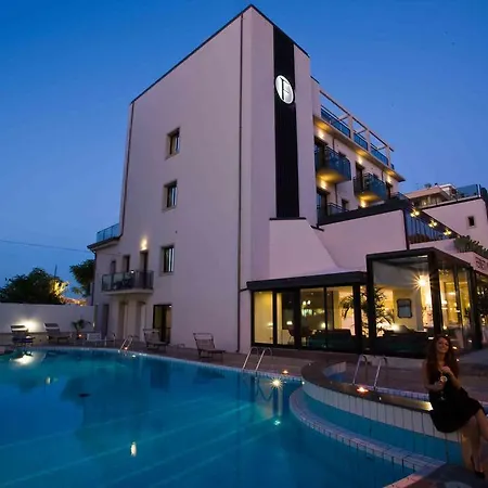 Ferretti Beach Hotel-2