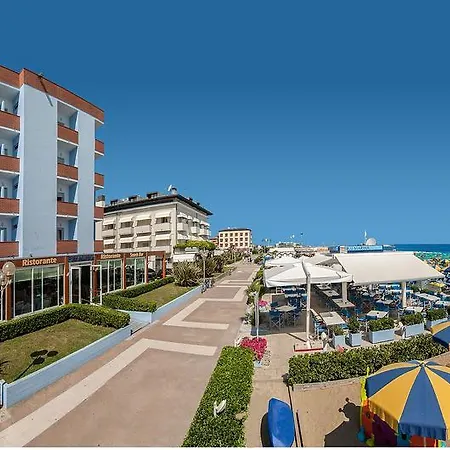 Hotel Marina-3