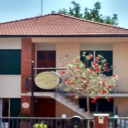 Gino'S House-3