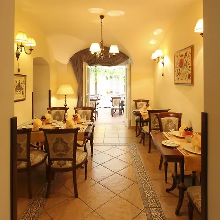 Boutique Hotel Constans-2