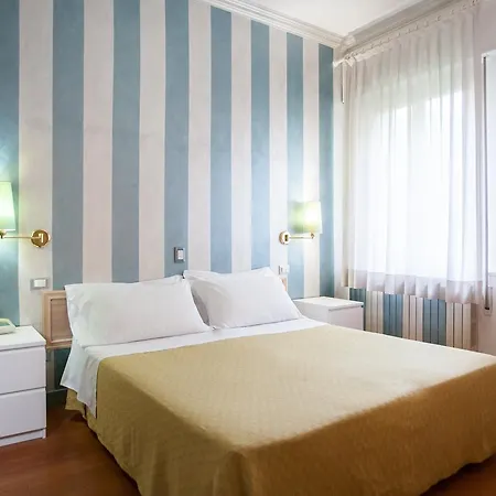 Hotel Diana-3